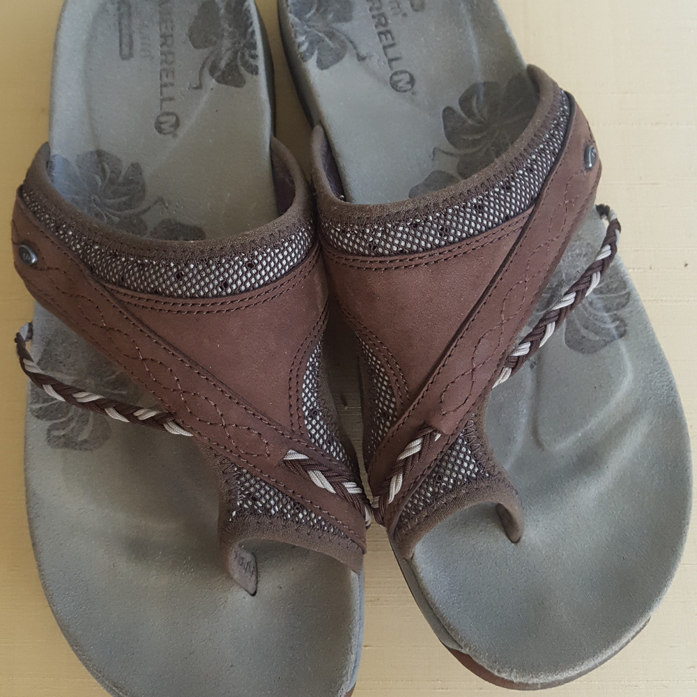 Comfy Merrell sandals ...